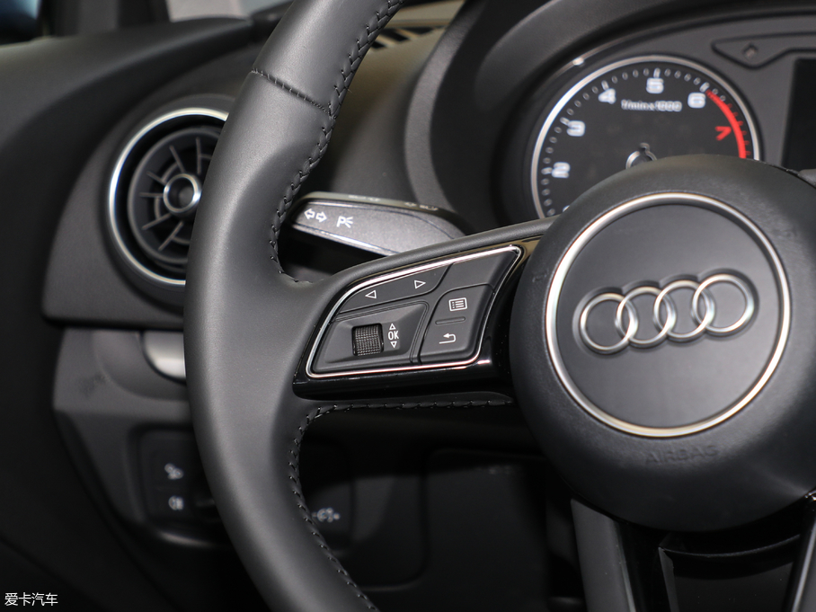 2018WA3 Limousine 30 Limousine 35 TFSIMȡ	