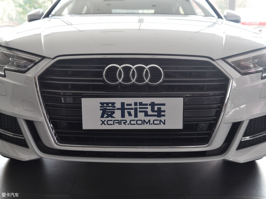 2018?yun)WA3 Limousine 30 Limousine 35 TFSIr(sh)