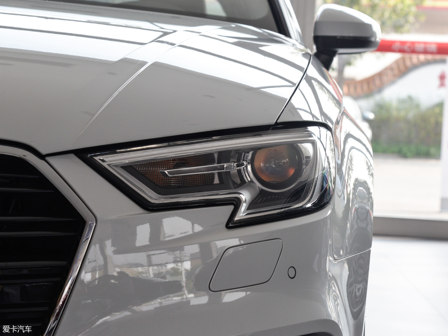 2018WA3 Limousine 30 Limousine 35 TFSIr