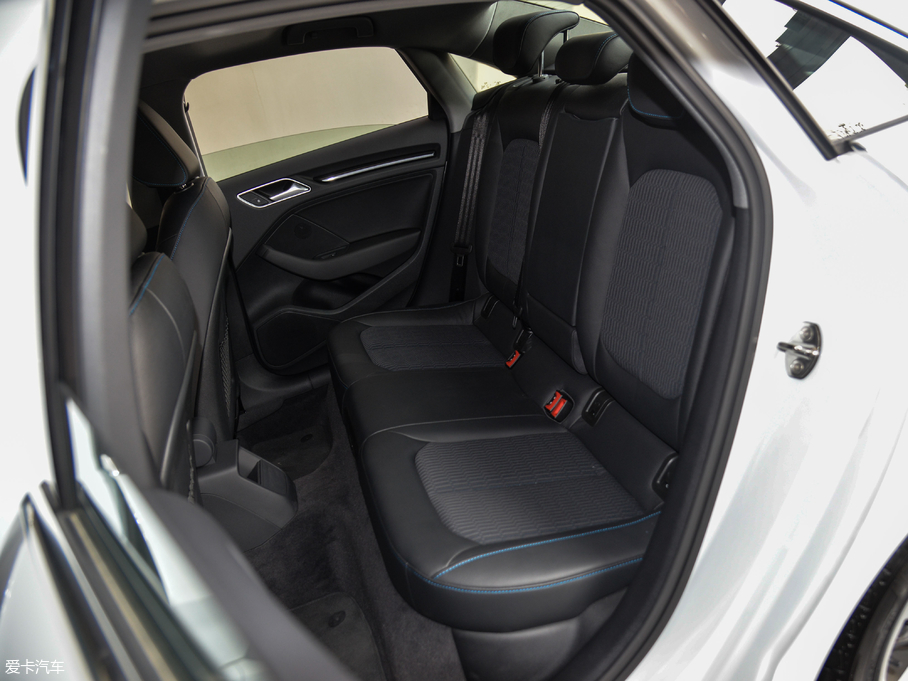 2018WA3 Limousine 30 Limousine 35 TFSIr