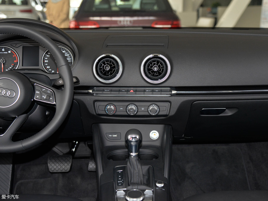 2018WA3 Limousine 30 Limousine 35 TFSIr