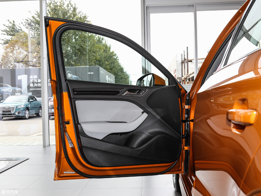 2018WA3 Limousine 30 Limousine 35 TFSIr