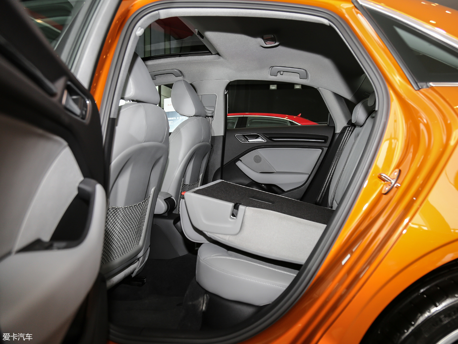 2018WA3 Limousine 30 Limousine 35 TFSIr(sh)