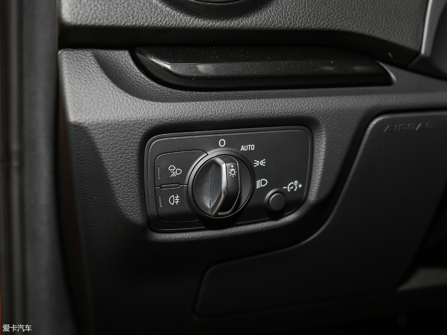 2018?yun)WA3 Limousine 30 Limousine 35 TFSIr(sh)