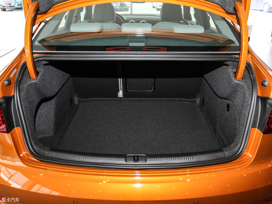 2018WA3 Limousine 30 Limousine 35 TFSIr