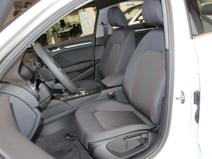 201830 Limousine 35 TFSIMȡ	 {