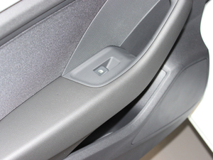 201830 Limousine 35 TFSIMȡ	 g