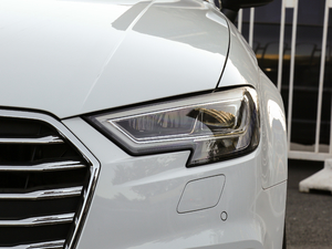 201830 Limousine 35 TFSIL 