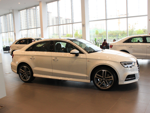 201830 Limousine 35 TFSI\ w^