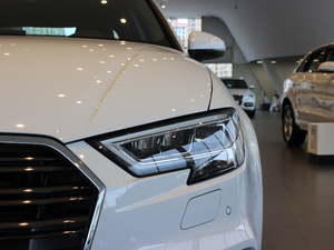 201830 Limousine 35 TFSI\ 