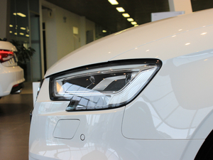 201830 Limousine 35 TFSI\ ^