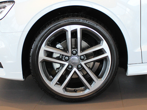 201830 Limousine 35 TFSI\ ݆Ȧ