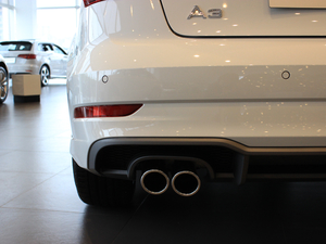 201830 Limousine 35 TFSI\ ^