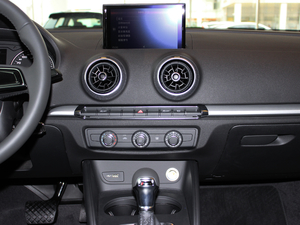 201830 Limousine 35 TFSI\ п_