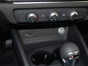 201830 Limousine 35 TFSIr(sh) g