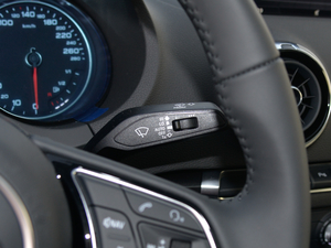 201830 Limousine 35 TFSIr п؅^