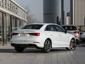 201830 Limousine 40 TFSI\(yn)(dng) w^