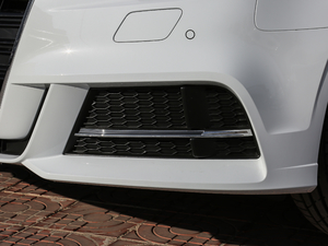 201830 Limousine 40 TFSI\ ^