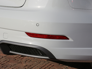 201830 Limousine 40 TFSI\ (x)(ji)^