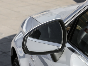 201830 Limousine 40 TFSI\ (x)(ji)^