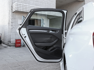 201830 Limousine 40 TFSI\ ܇T