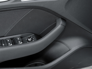 201830 Limousine 40 TFSI\ g