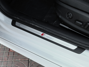 201830 Limousine 40 TFSI\ g