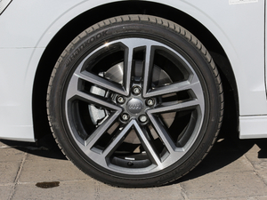 201830 Limousine 40 TFSI\ ݆Ȧ