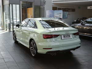 201830 Limousine 35 TFSI\ 45