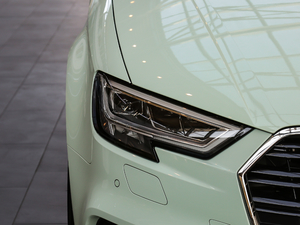 201830 Limousine 35 TFSI\ ^