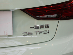 201830 Limousine 35 TFSI\ (ji)^