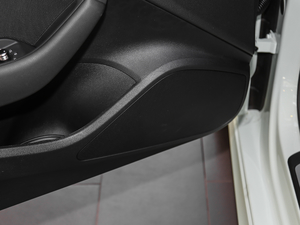 201830 Limousine 35 TFSI\ g