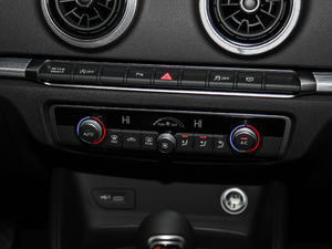 201830 Limousine 35 TFSI\ {{