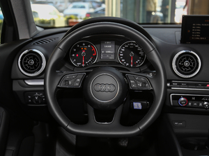 201830 Limousine 35 TFSI\ P