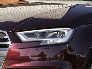 201830 Limousine 40 TFSIL(fng) (x)(ji)^