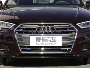 201830 Limousine 40 TFSIL оW