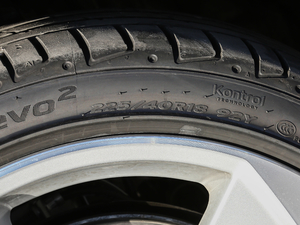 201830 Limousine 40 TFSIL ݆̥ߴ