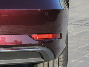 201830 Limousine 40 TFSIL(fng) (x)(ji)^