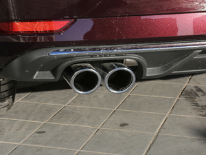 201830 Limousine 40 TFSIL Ś