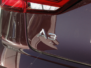 201830 Limousine 40 TFSIL(fng) (x)(ji)^