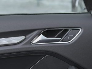 201830 Limousine 40 TFSIL g