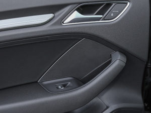 201830 Limousine 40 TFSIL g