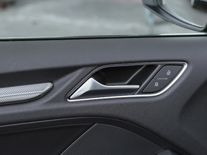 201830 Limousine 40 TFSIL(fng) g