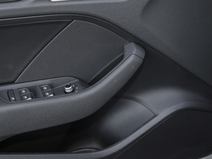 201830 Limousine 40 TFSIL(fng) g