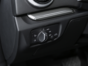 201830 Limousine 40 TFSIL(fng) g