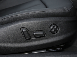 201830 Limousine 40 TFSIL g