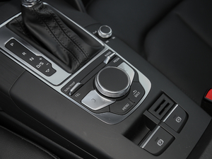 201830 Limousine 40 TFSIL(fng) {(dio)(ji)