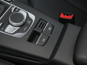 201830 Limousine 40 TFSIL(fng) v܇Ƅ(dng)