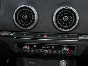 201830 Limousine 40 TFSIL п؅^