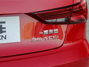 201830 Limousine 35 TFSIMȡ	 (ji)^